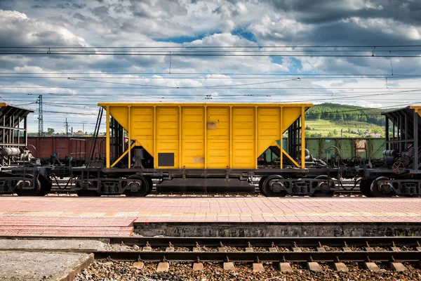 Freight Railway Carriages Railroad Station — Stock Photo, Image