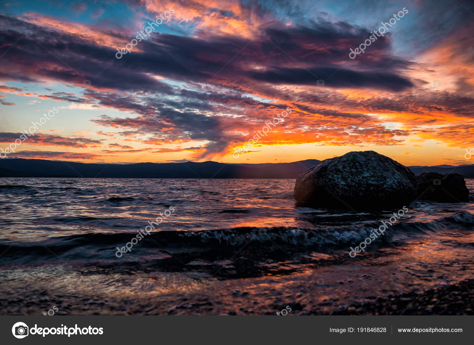 Magnifique Coucher Soleil Sur Lac Photographie Dushlik