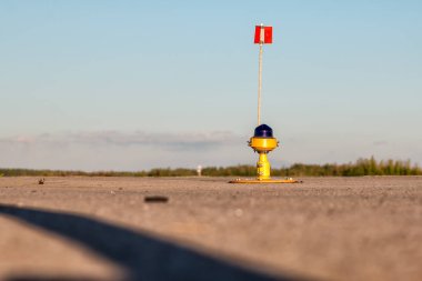 Havaalanlarında, yan satır ışıklar havaalanında