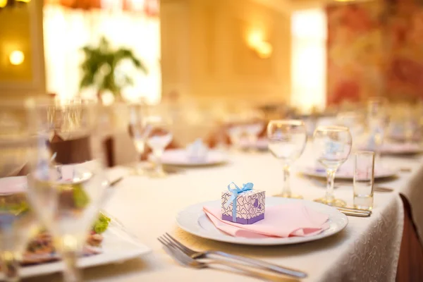 Goed Geserveerd Tafel Een Restaurant — Stockfoto