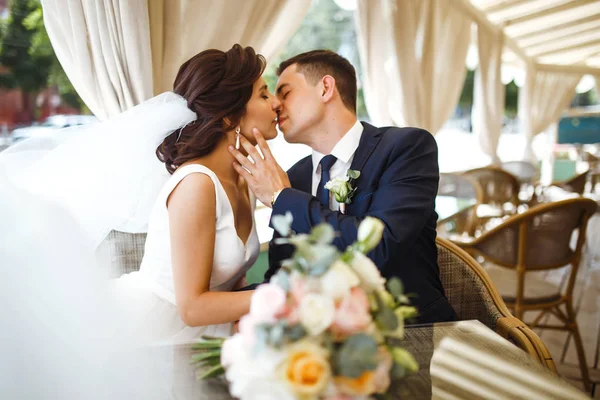 Young Bride Groom Cafe Husband Wife Hold Each Other Hands — Stock Photo, Image