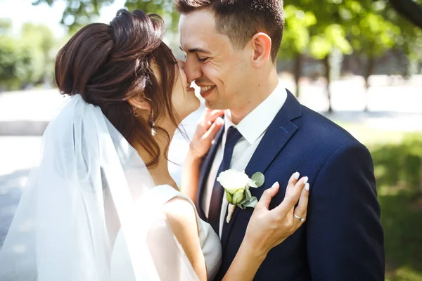 Bride Groom Walk Together Park Charming Bride White Dress Groom — Stock Photo, Image