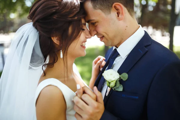 Bride Groom Walk Together Park Charming Bride White Dress Groom — Stock Photo, Image