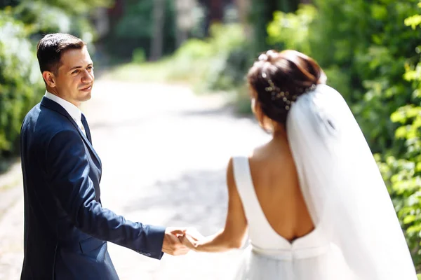 Bride Groom Walk Together Park Charming Bride White Dress Groom — Stock Photo, Image