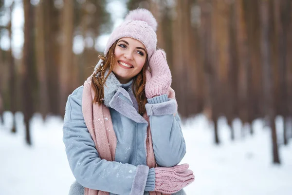 Young Beautiful Woman Smiling Having Fun Forest Girl Dressed Blue — Stock Photo, Image