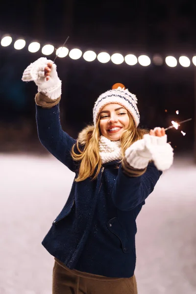 Cheerful Young Woman Holding Sparkler Hand Winter Forest Happy Cute — ストック写真