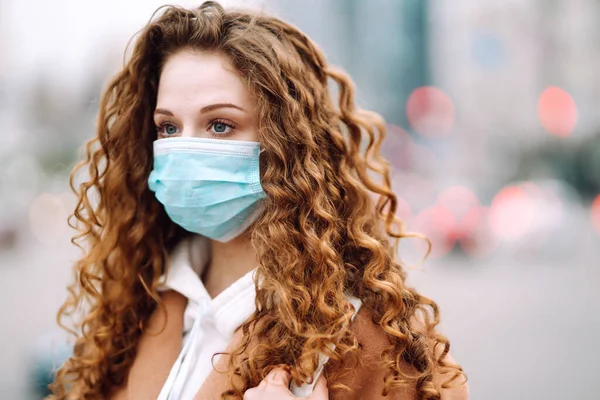 Girl Protective Sterile Medical Mask Her Face Street Woman Wear — Stock Photo, Image