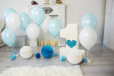 bir yıllık geçmiş doğum günü