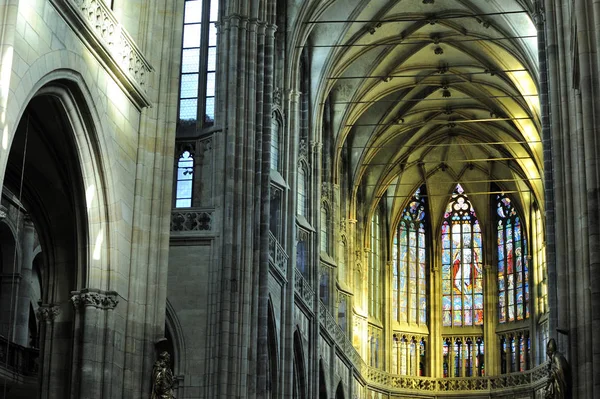 Vidrieras Catedral Hermoso Interior — Foto de Stock