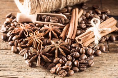 Kavrulmuş kahve çekirdekleri, arka plan olarak kullanılabilir.