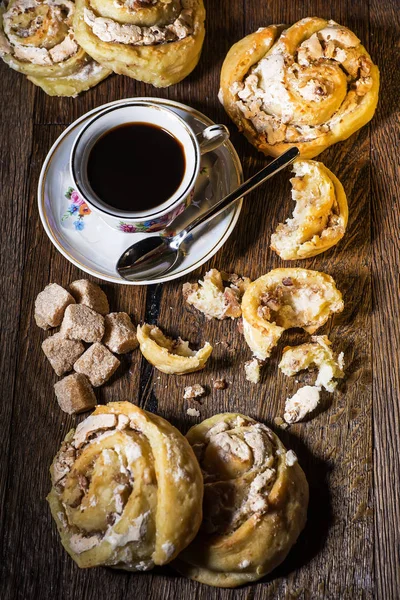 Tort dulce proaspăt și cafea parfumată — Fotografie, imagine de stoc