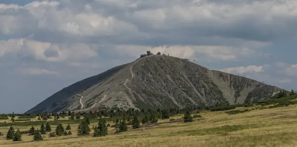 화창한 여름날에 Krkonose 산 — 스톡 사진