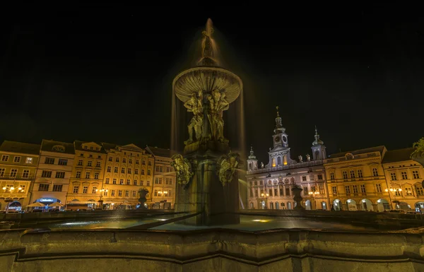 Gecede Budweis büyük kare