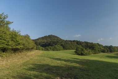 Ceske Stredohori dağlarda yaz saati