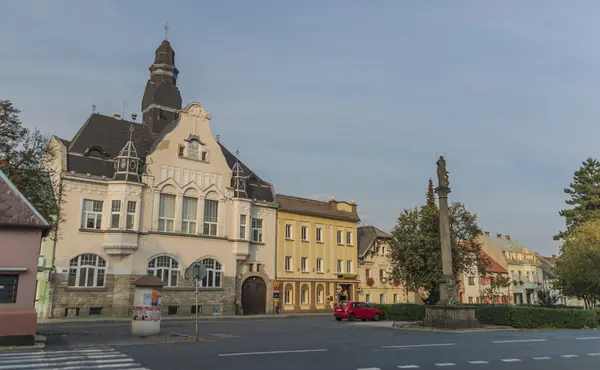 Ville de Chabarovice en soirée d'été — Photo