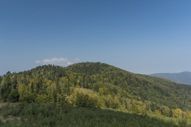 Mnisek nad yakınındaki Hnilcom yaz sıcak gün içinde