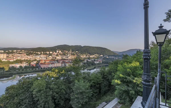 Usti nad Labem cidade em noite quente — Fotografia de Stock