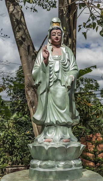 Fil şelale Da Lat city yakınındaki yakınındaki heykeller