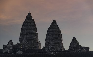 Angkor Wat Tapınağı güneş doğmadan önce