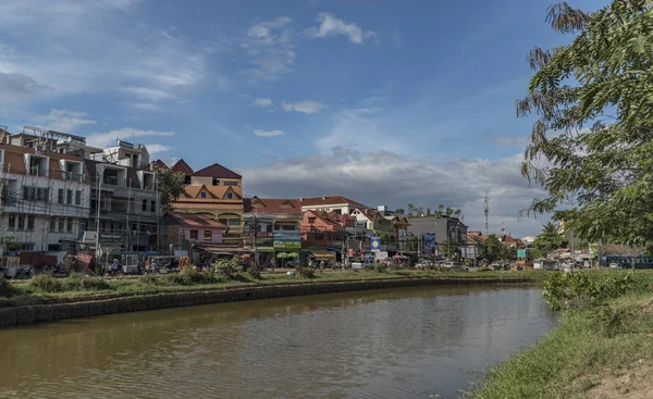 Kamboçya'da güneşli gün Siem Reap şehirde