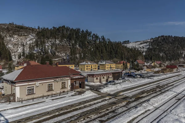 Mlynky güneşli kış karlı gün