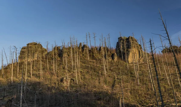 Pôr do sol no parque nacional da colina — Fotografia de Stock