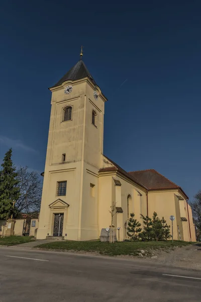 Strachotin village in spring sunny day — Stock Photo, Image