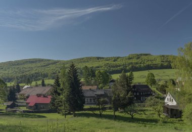 Güzel bir güneşli sabah Köyü