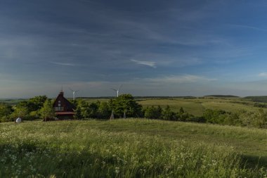 Komari hurka hill bahar akşamları