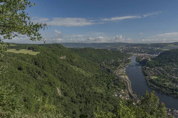 Nehir Labe Vadisi için görünümü