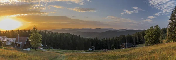 Sunset in summer evening near Kasarna village — Stock Photo, Image