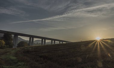 Karayolu Köprüsü yakınlarında Likavka Köyü