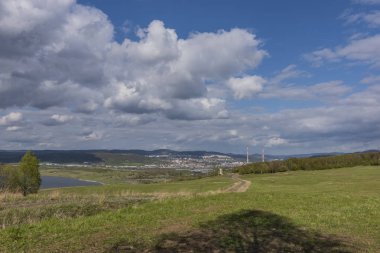 Bulutlu gün Usti nad Labem Milada göle yakın