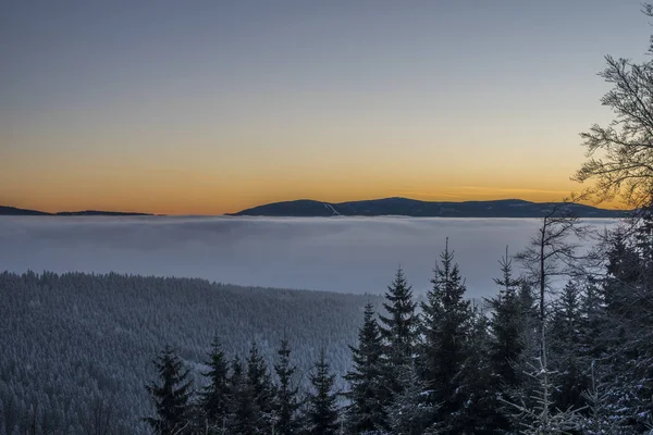 Jeseniky 산에서 일출과 아침 — 스톡 사진