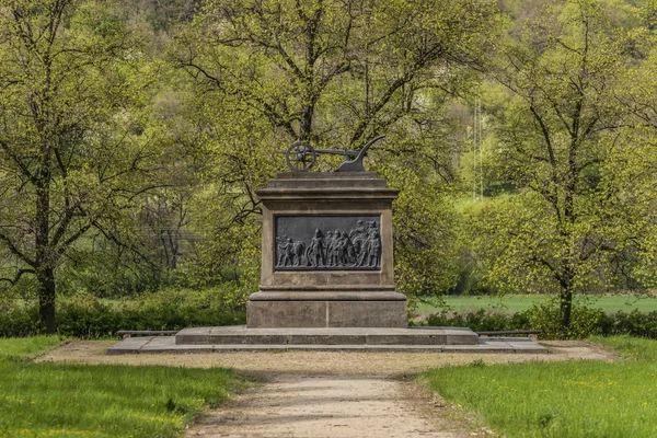 Denkmal in der Nähe von Stadice Dorf in Nordböhmen — Stockfoto