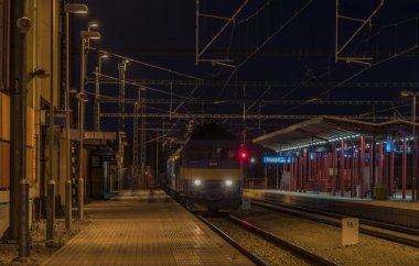 Veseli nad Luznici gece istasyonu Güz