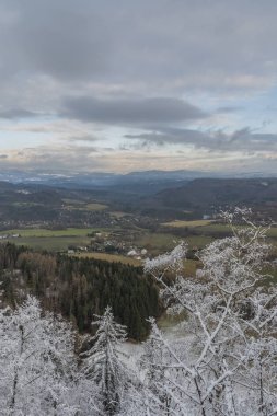 Semnicka rock Batı Bohemya'da görüntülemek