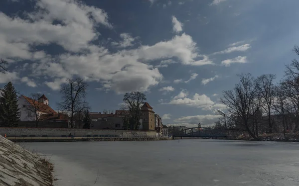 Зима в центре города Ческе-Будеевице — стоковое фото