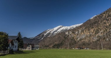 Ebensee deniz ve şehir büyük Alpleri'nde köy