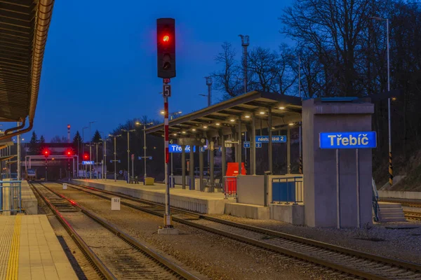 Color blue sky evening after nice sunset in Trebic station in winter — Stock Photo, Image