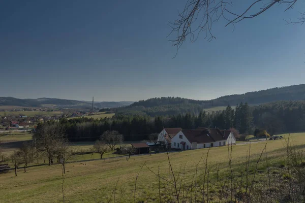 Landschaft Der Nähe Des Dorfes Zlata Koruna Mit Grünen Wiesen — Stockfoto