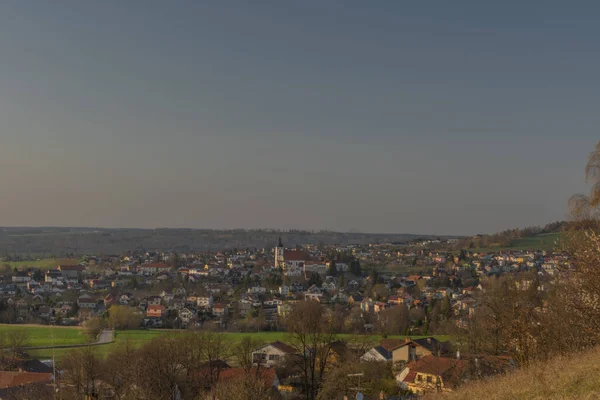 Rudolfov Stadtteil Von Budweis Sonnenuntergang Farbigen Abend Mit Turm Und — Stockfoto
