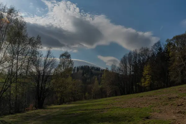 Prados Perto Montanhas Krkonose Primavera Belo Dia Norte Boêmia — Fotografia de Stock