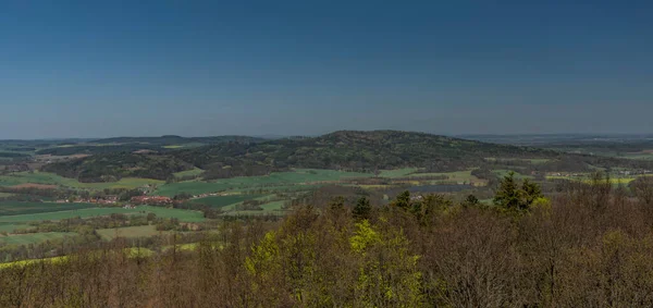 Blick Vom Hügel Svobodna Einem Frühlingstag Mit Feldern Und Wiesen — Stockfoto