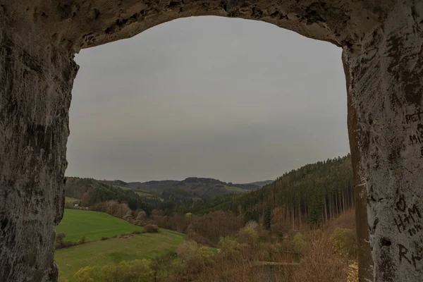 Vista Castelo Brumov Para Cidade Brumov Dia Nublado Primavera Moravia — Fotografia de Stock