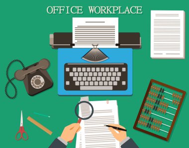 Vintage tarzı ofis işyeri. Vintage daktilo, eski ahşap abacus, eski telefon.