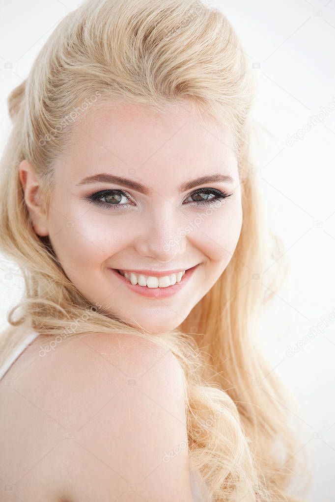 Beautiful young girl smiling. 