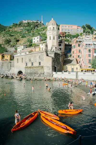 Panorama del puerto de Vernazza — Foto de Stock