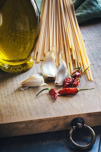 Spaghetti ingredienti di cottura — Foto Stock