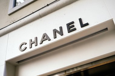 Chanel Chanel Venedik'te depolamak